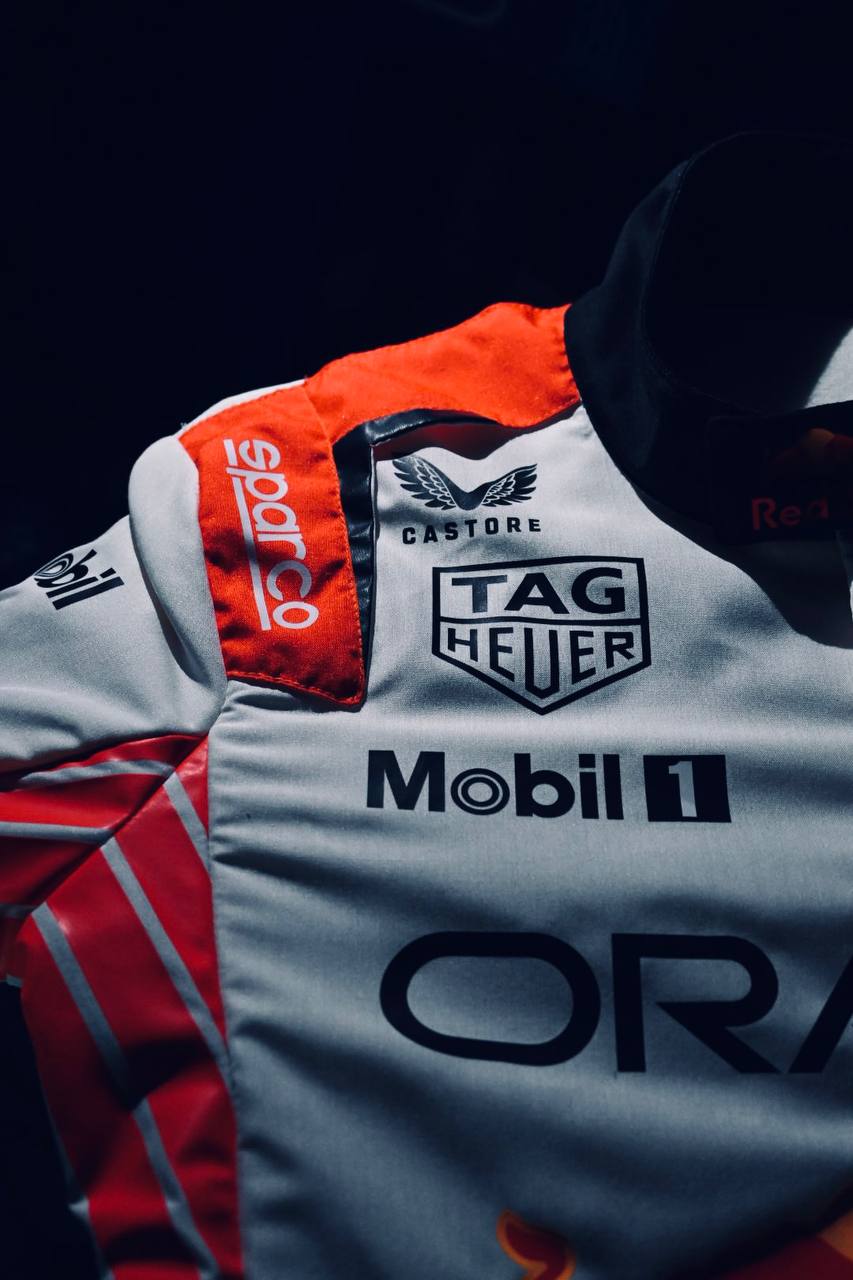 Redbull_racing_suit_2025_race_suit_3.jpg
